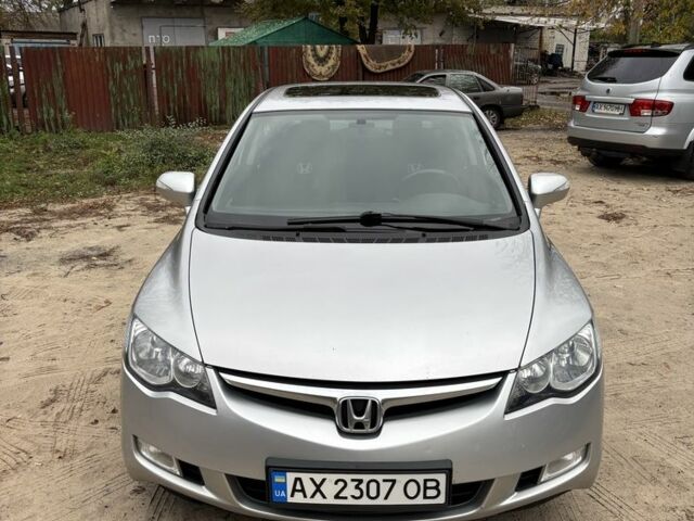 Серый Хонда Цивик, объемом двигателя 1.8 л и пробегом 346 тыс. км за 5500 $, фото 3 на Automoto.ua