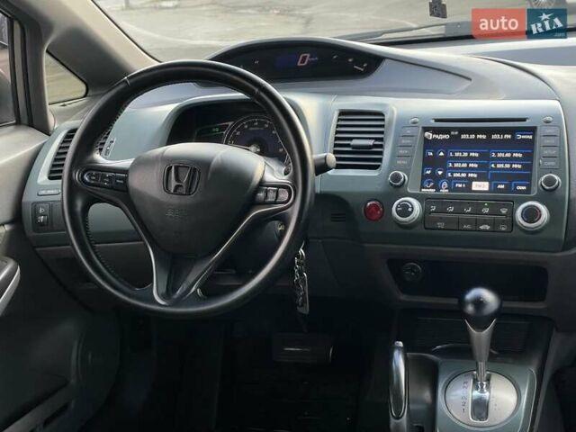 Серый Хонда Цивик, объемом двигателя 1.8 л и пробегом 229 тыс. км за 5990 $, фото 16 на Automoto.ua