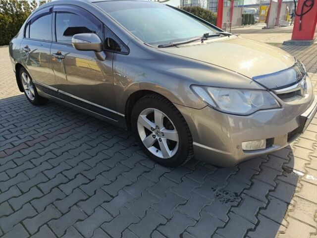 Серый Хонда Цивик, объемом двигателя 1.8 л и пробегом 225 тыс. км за 5500 $, фото 1 на Automoto.ua