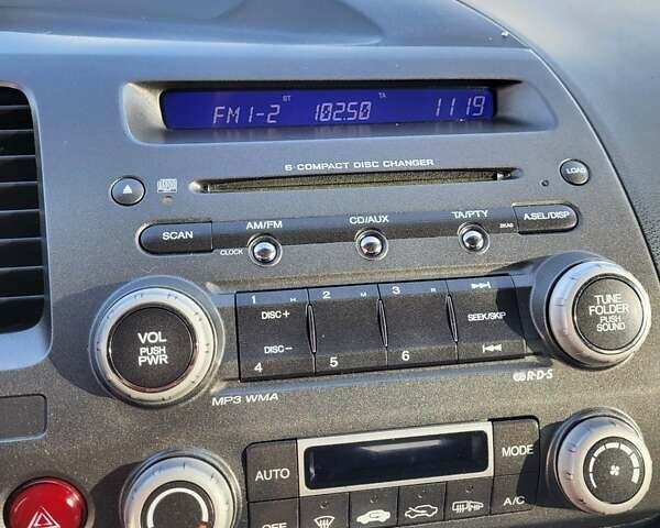 Сірий Хонда Сівік, об'ємом двигуна 1.8 л та пробігом 220 тис. км за 6900 $, фото 12 на Automoto.ua