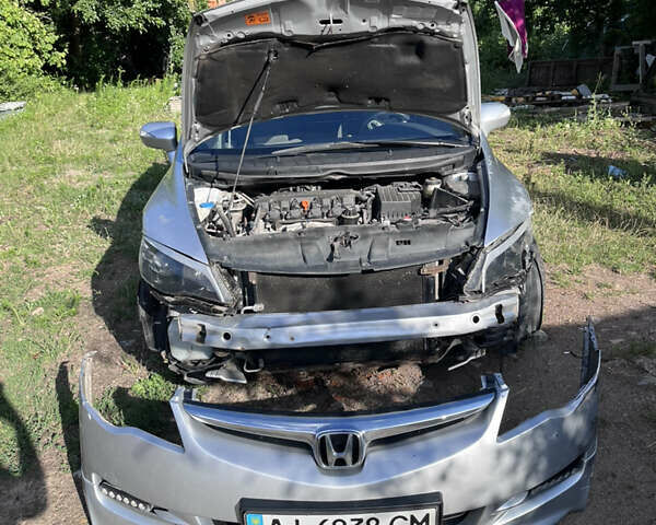 Сірий Хонда Сівік, об'ємом двигуна 1.8 л та пробігом 193 тис. км за 2000 $, фото 1 на Automoto.ua