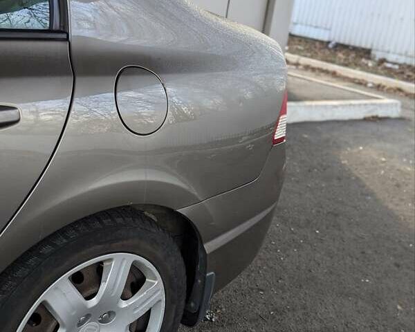 Серый Хонда Цивик, объемом двигателя 1.8 л и пробегом 232 тыс. км за 6300 $, фото 5 на Automoto.ua