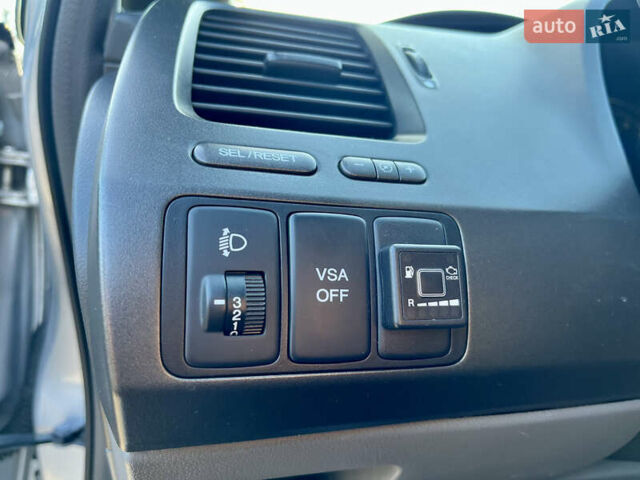 Серый Хонда Цивик, объемом двигателя 1.8 л и пробегом 234 тыс. км за 7300 $, фото 35 на Automoto.ua