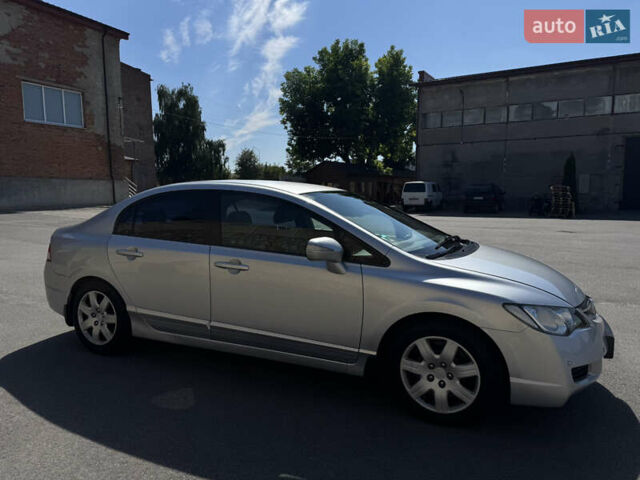 Серый Хонда Цивик, объемом двигателя 1.8 л и пробегом 234 тыс. км за 7300 $, фото 8 на Automoto.ua