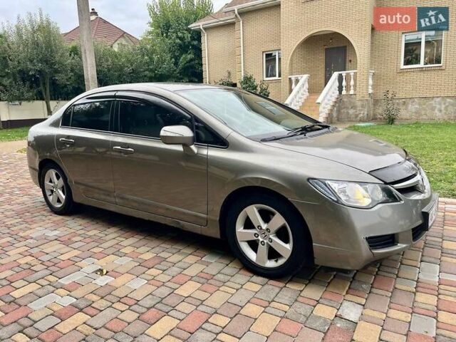 Серый Хонда Цивик, объемом двигателя 1.8 л и пробегом 268 тыс. км за 5800 $, фото 28 на Automoto.ua