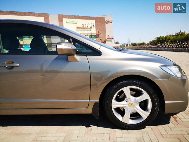 Сірий Хонда Сівік, об'ємом двигуна 1.8 л та пробігом 105 тис. км за 7200 $, фото 12 на Automoto.ua