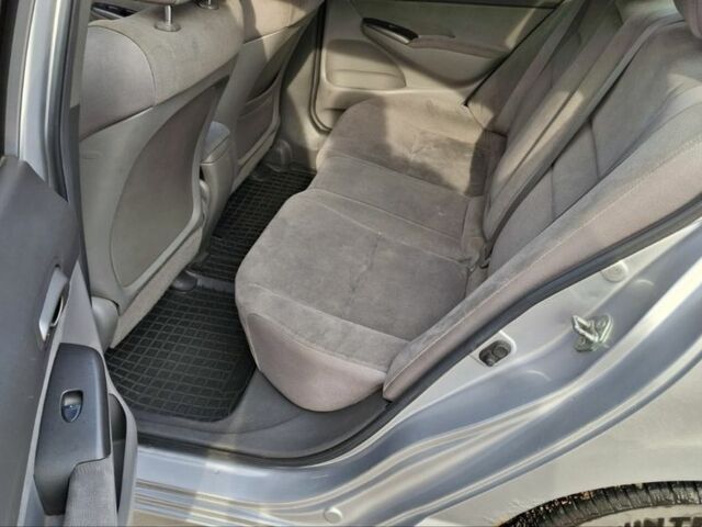 Сірий Хонда Сівік, об'ємом двигуна 1.3 л та пробігом 260 тис. км за 4150 $, фото 10 на Automoto.ua