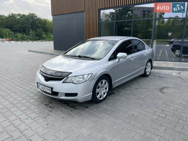 Серый Хонда Цивик, объемом двигателя 1.8 л и пробегом 193 тыс. км за 6700 $, фото 8 на Automoto.ua