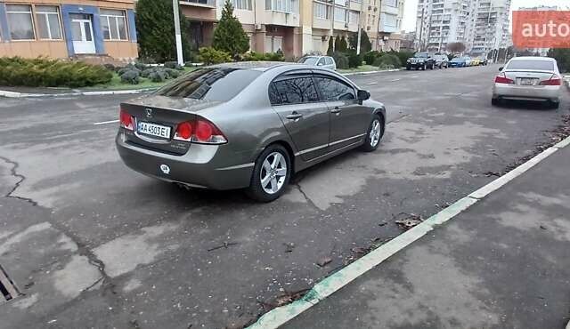 Серый Хонда Цивик, объемом двигателя 1.8 л и пробегом 268 тыс. км за 5800 $, фото 27 на Automoto.ua