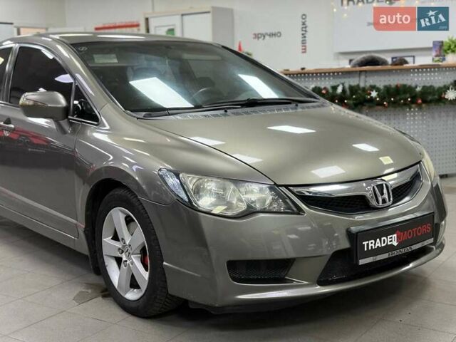 Сірий Хонда Сівік, об'ємом двигуна 1.8 л та пробігом 269 тис. км за 6190 $, фото 6 на Automoto.ua