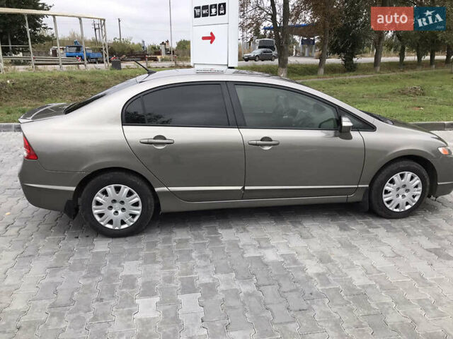 Серый Хонда Цивик, объемом двигателя 1.34 л и пробегом 200 тыс. км за 5700 $, фото 5 на Automoto.ua