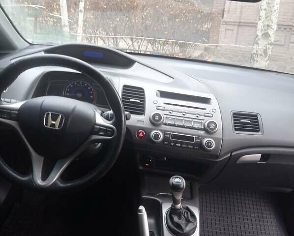 Серый Хонда Цивик, объемом двигателя 1.8 л и пробегом 135 тыс. км за 6700 $, фото 14 на Automoto.ua