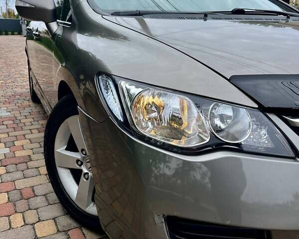 Серый Хонда Цивик, объемом двигателя 1.8 л и пробегом 268 тыс. км за 5800 $, фото 34 на Automoto.ua