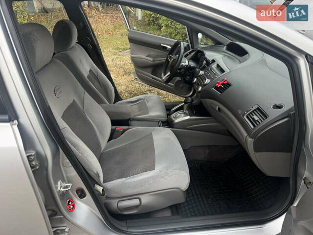 Сірий Хонда Сівік, об'ємом двигуна 1.34 л та пробігом 224 тис. км за 6200 $, фото 9 на Automoto.ua