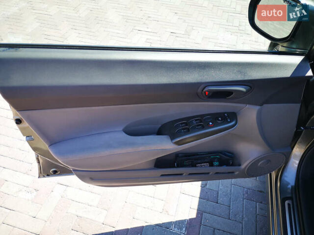 Сірий Хонда Сівік, об'ємом двигуна 1.8 л та пробігом 105 тис. км за 7200 $, фото 20 на Automoto.ua