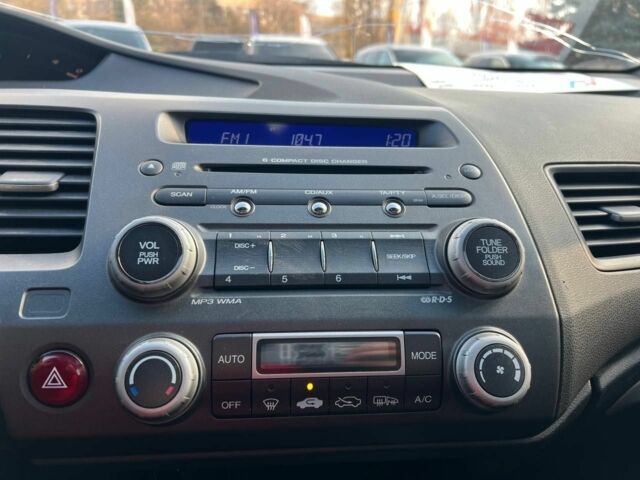 Серый Хонда Цивик, объемом двигателя 1.8 л и пробегом 339 тыс. км за 6400 $, фото 10 на Automoto.ua