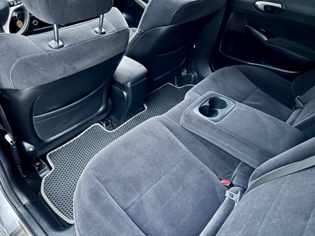 Серый Хонда Цивик, объемом двигателя 1.8 л и пробегом 168 тыс. км за 7650 $, фото 21 на Automoto.ua