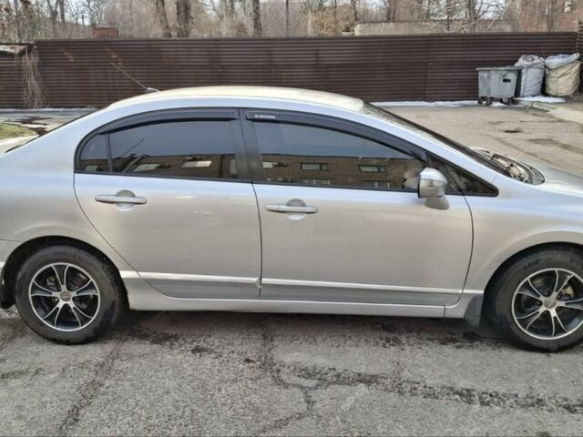 Сірий Хонда Сівік, об'ємом двигуна 1.3 л та пробігом 260 тис. км за 4150 $, фото 2 на Automoto.ua