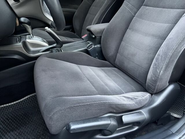 Серый Хонда Цивик, объемом двигателя 1.8 л и пробегом 168 тыс. км за 7650 $, фото 18 на Automoto.ua