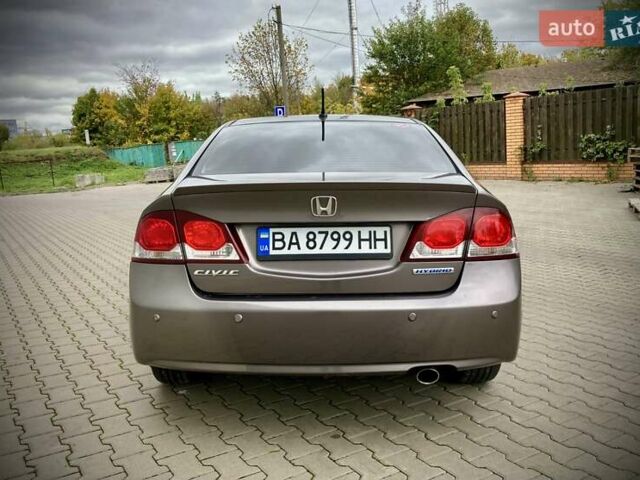 Сірий Хонда Сівік, об'ємом двигуна 1.4 л та пробігом 155 тис. км за 7500 $, фото 3 на Automoto.ua