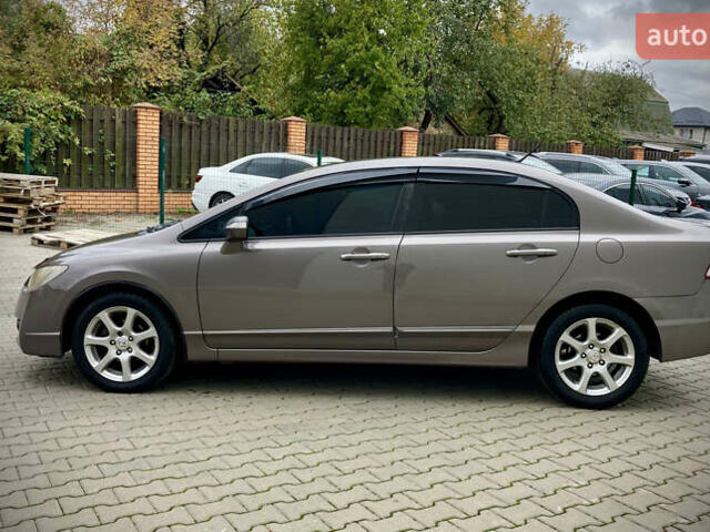 Сірий Хонда Сівік, об'ємом двигуна 1.4 л та пробігом 155 тис. км за 7500 $, фото 5 на Automoto.ua