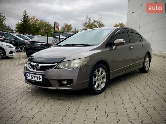 Сірий Хонда Сівік, об'ємом двигуна 1.4 л та пробігом 155 тис. км за 7500 $, фото 6 на Automoto.ua