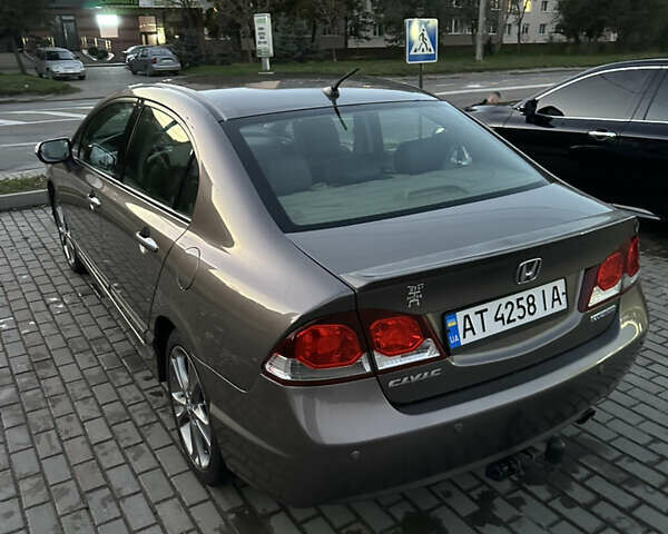 Сірий Хонда Сівік, об'ємом двигуна 1.4 л та пробігом 200 тис. км за 7100 $, фото 1 на Automoto.ua