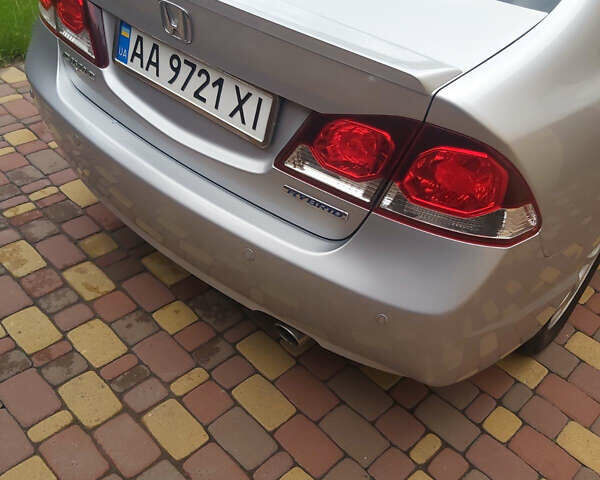 Серый Хонда Цивик, объемом двигателя 1.34 л и пробегом 170 тыс. км за 7000 $, фото 3 на Automoto.ua