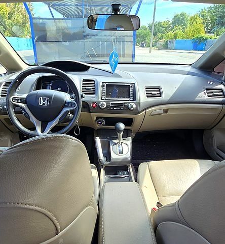 Сірий Хонда Сівік, об'ємом двигуна 1.3 л та пробігом 254 тис. км за 5800 $, фото 4 на Automoto.ua