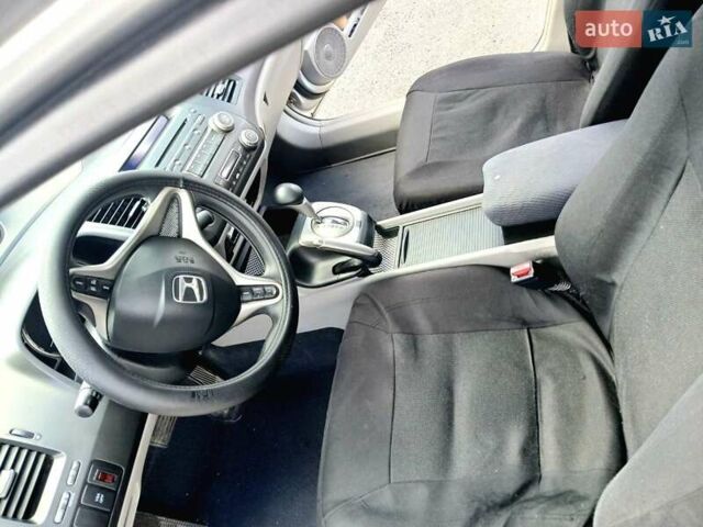 Сірий Хонда Сівік, об'ємом двигуна 1.34 л та пробігом 247 тис. км за 7000 $, фото 4 на Automoto.ua