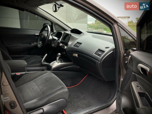 Сірий Хонда Сівік, об'ємом двигуна 1.4 л та пробігом 155 тис. км за 7500 $, фото 11 на Automoto.ua