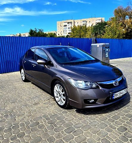 Сірий Хонда Сівік, об'ємом двигуна 1.3 л та пробігом 254 тис. км за 5800 $, фото 2 на Automoto.ua