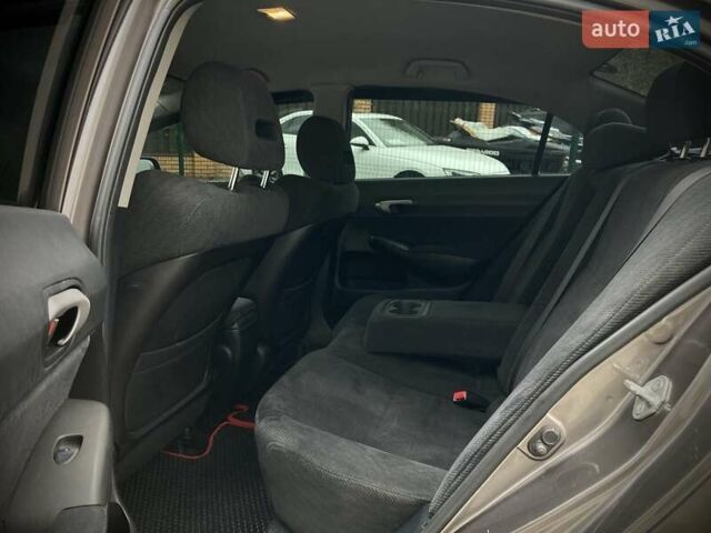 Сірий Хонда Сівік, об'ємом двигуна 1.4 л та пробігом 155 тис. км за 7500 $, фото 9 на Automoto.ua