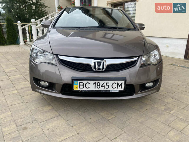 Серый Хонда Цивик, объемом двигателя 1.8 л и пробегом 187 тыс. км за 7999 $, фото 6 на Automoto.ua