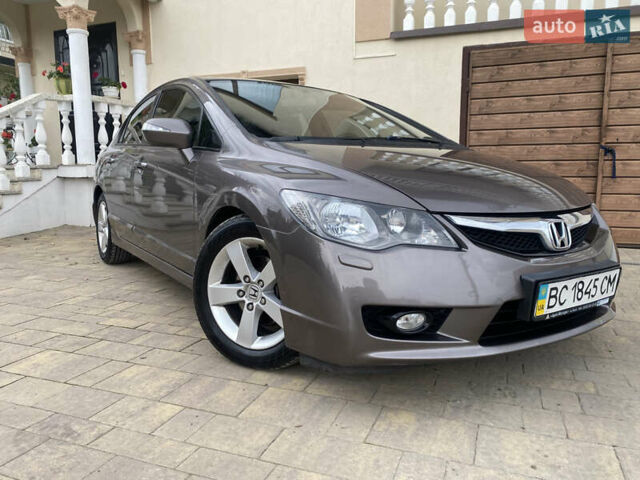 Серый Хонда Цивик, объемом двигателя 1.8 л и пробегом 187 тыс. км за 7999 $, фото 2 на Automoto.ua