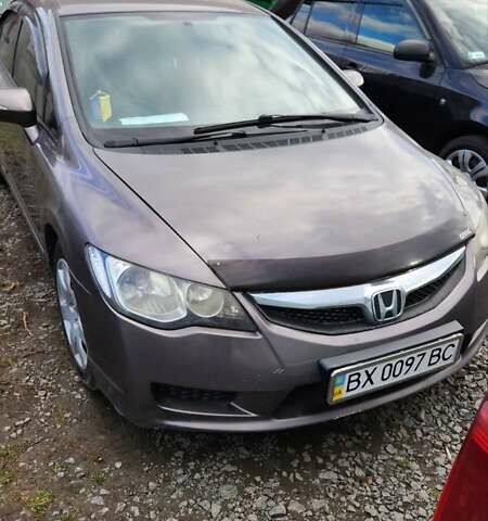 Хонда Цивик 2011 в Хмельницком на Automoto.ua Серый Хонда Цивик, объемом двигателя 1.8 л и пробегом 123 тыс. км за 7700 $, фото 8 на Automoto.ua