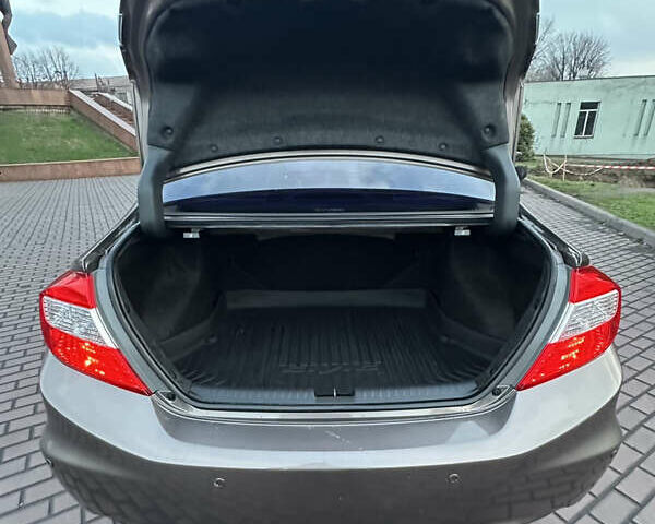 Серый Хонда Цивик, объемом двигателя 1.8 л и пробегом 226 тыс. км за 9500 $, фото 48 на Automoto.ua