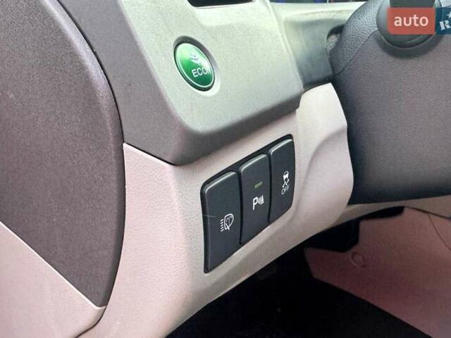 Сірий Хонда Сівік, об'ємом двигуна 1.8 л та пробігом 274 тис. км за 6990 $, фото 22 на Automoto.ua