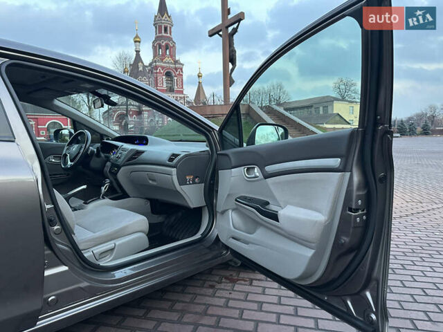 Серый Хонда Цивик, объемом двигателя 1.8 л и пробегом 226 тыс. км за 9500 $, фото 25 на Automoto.ua