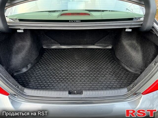 Сірий Хонда Сівік, об'ємом двигуна 1.8 л та пробігом 167 тис. км за 11700 $, фото 12 на Automoto.ua