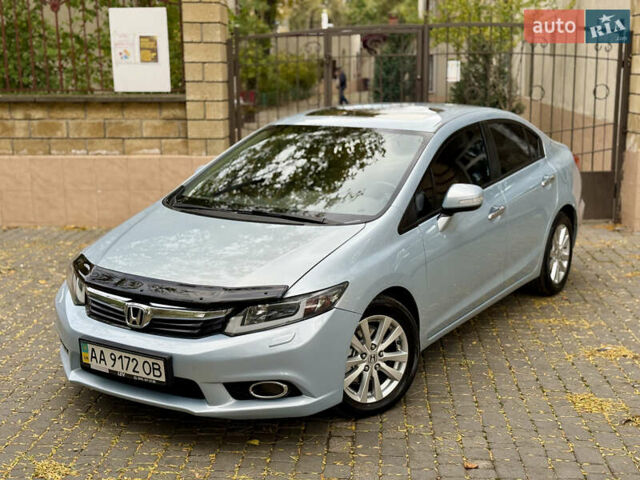 Хонда Цивик 2012 в Одессе на Automoto.ua Серый Хонда Цивик, объемом двигателя 1.8 л и пробегом 165 тыс. км за 10500 $, фото 16 на Automoto.ua