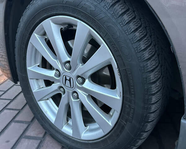 Серый Хонда Цивик, объемом двигателя 1.8 л и пробегом 226 тыс. км за 9500 $, фото 47 на Automoto.ua