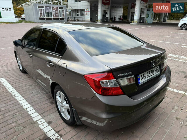 Хонда Цивик 2012 в Виннице на Automoto.ua Серый Хонда Цивик, объемом двигателя 1.8 л и пробегом 144 тыс. км за 12500 $, фото 17 на Automoto.ua