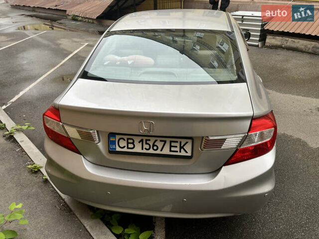 Хонда Цивик 2012 в Киеве на Automoto.ua Серый Хонда Цивик, объемом двигателя 1.8 л и пробегом 162 тыс. км за 8300 $, фото 3 на Automoto.ua