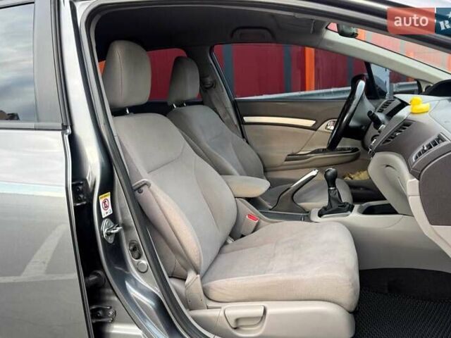 Хонда Цивик 2012 в Киеве на Automoto.ua Серый Хонда Цивик, объемом двигателя 1.8 л и пробегом 274 тыс. км за 8690 $, фото 11 на Automoto.ua