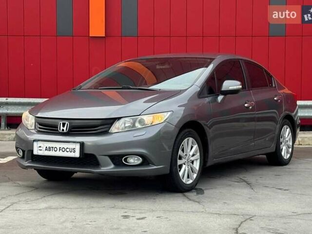 Хонда Цивик 2012 в Киеве на Automoto.ua Серый Хонда Цивик, объемом двигателя 1.8 л и пробегом 274 тыс. км за 8690 $, фото 3 на Automoto.ua