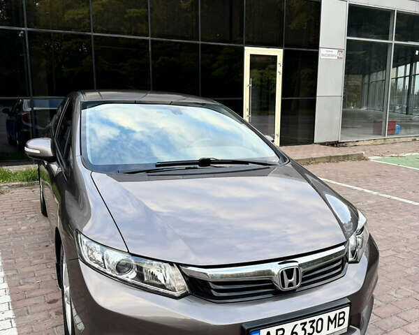Хонда Цивик 2012 в Виннице на Automoto.ua Серый Хонда Цивик, объемом двигателя 1.8 л и пробегом 144 тыс. км за 12500 $, фото 5 на Automoto.ua
