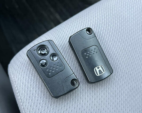 Хонда Цивик 2012 в Днепре (Днепропетровске) на Automoto.ua Серый Хонда Цивик, объемом двигателя 1.8 л и пробегом 225 тыс. км за 9500 $, фото 48 на Automoto.ua