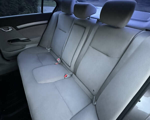 Серый Хонда Цивик, объемом двигателя 1.8 л и пробегом 226 тыс. км за 9500 $, фото 29 на Automoto.ua