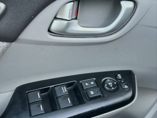 Серый Хонда Цивик, объемом двигателя 1.8 л и пробегом 225 тыс. км за 9200 $, фото 18 на Automoto.ua